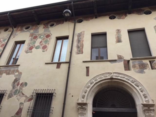 Апартаменты Palazzo Guerrieri Da Fermo Мантуя Экстерьер фото